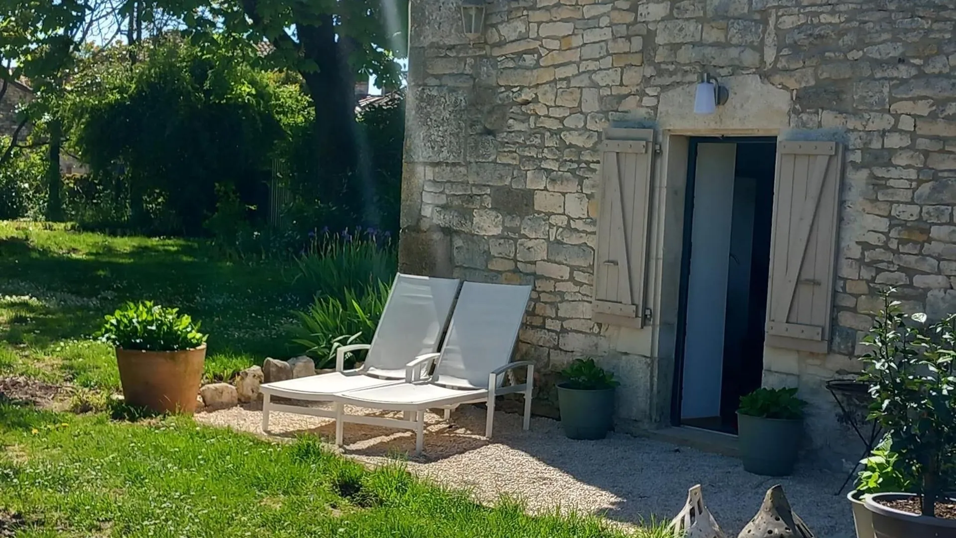 La Maison Au Frene Lalbenque Guest house