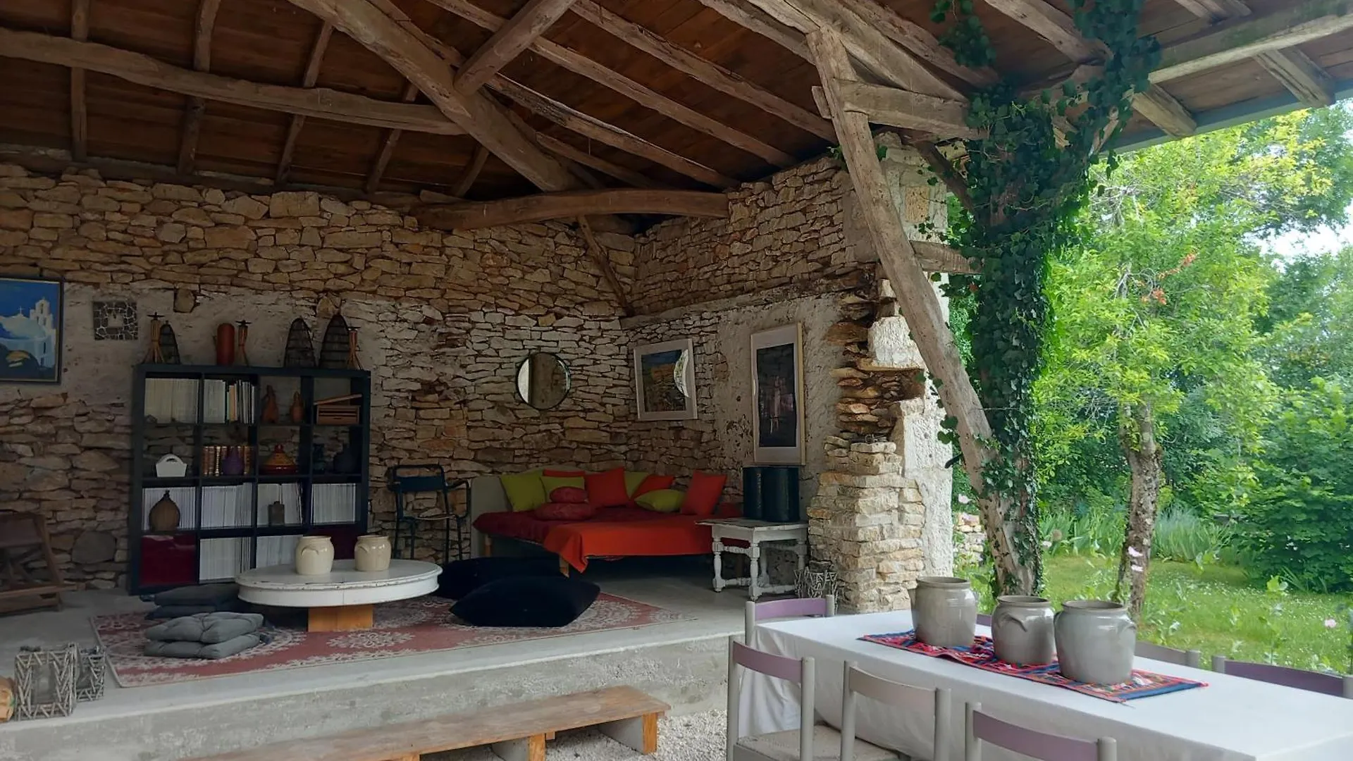 Guest house La Maison Au Frene Lalbenque